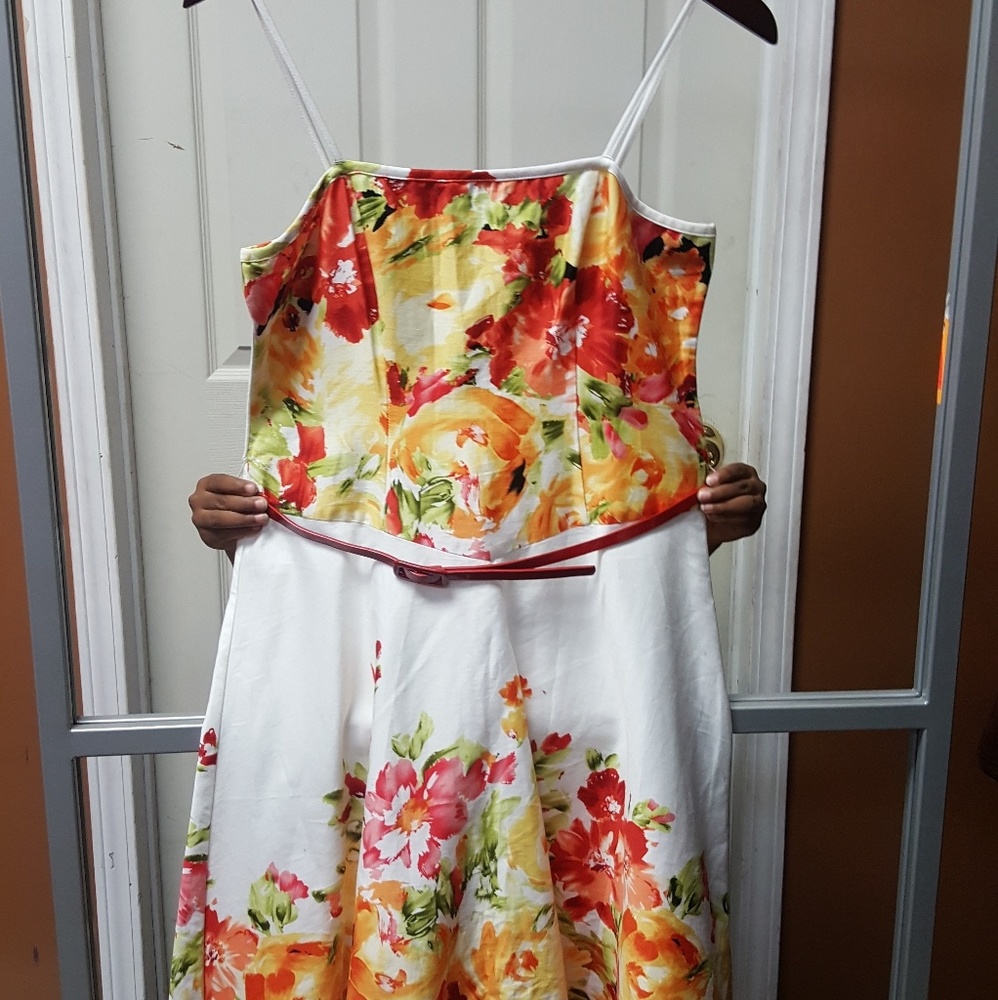 NWOT Dress barn flowery spaghetti gown